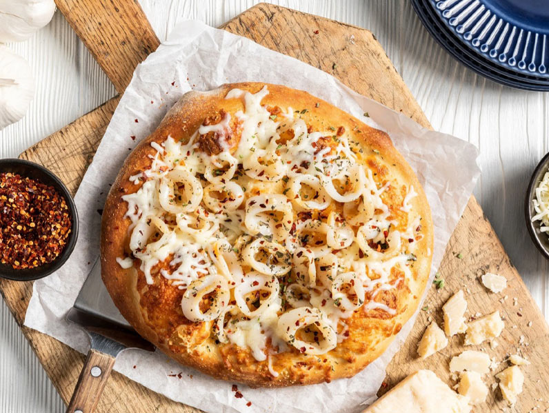 White Calamari Pizza